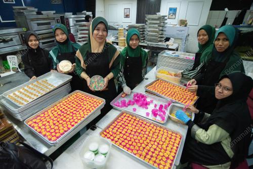 KUIH DAN BISKUT RAYA
