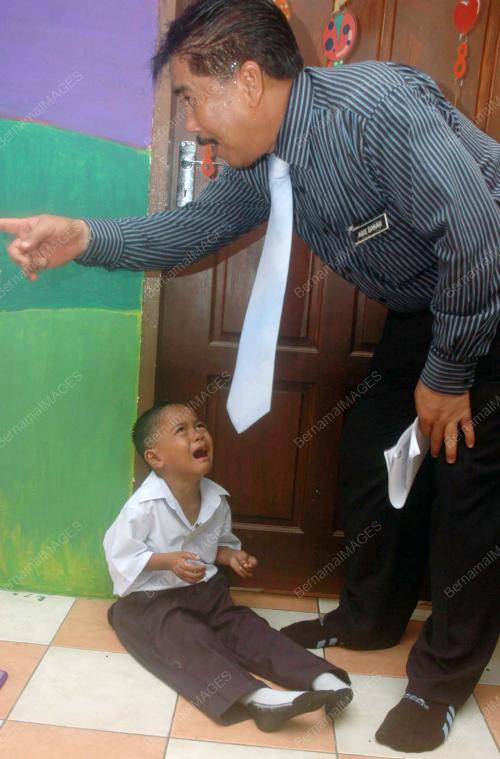 SESI PERTAMA PERSEKOLAHAN