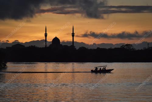 TINJAUAN CUACA JANGKA PANJANG