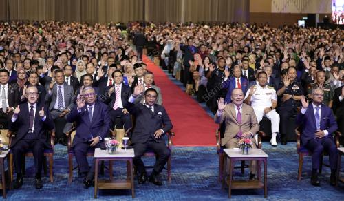 DATUK SERI HAJIJI NOOR