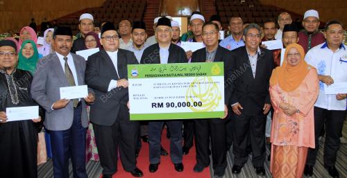 SB01_04042018_BANTUAN_KEWANGAN