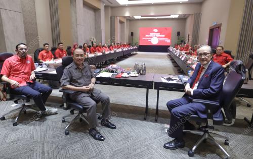 DATUK SERI HAJIJI NOOR