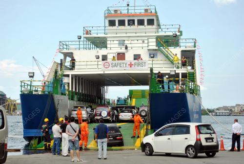 SB01_04122014_FERRY_KIMANIS