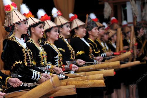 SB01_05052012_SABAH_FEST
