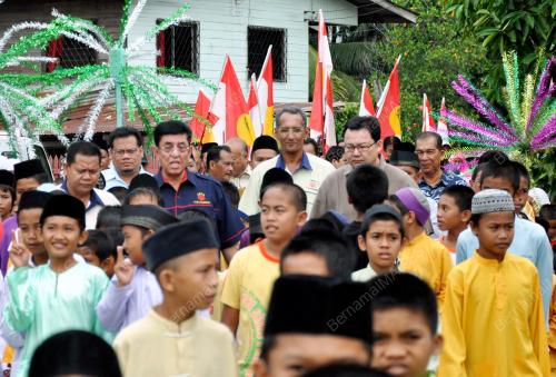 PROGRAM BERKHATAN BERAMAI-RAMAI