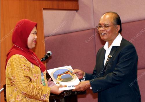 KAMARUDDIN SIARAF