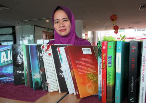 BUKU NOSTALGIA BORNEO