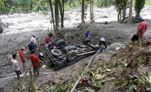 SB01_060715-_BANJIR_07072015