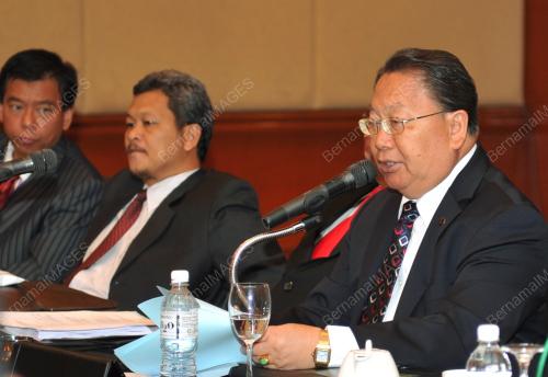 TAN SRI JOSEPH PAIRIN KITINGAN