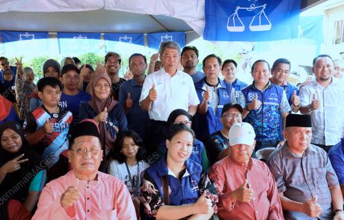 DATUK SERI MOHAMAD HASSAN