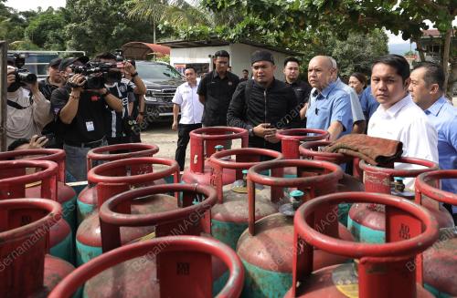 DATUK ARMIZAN MOHD ALI