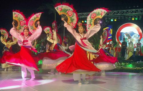 TARIAN KEBUDAYAAN KOREA