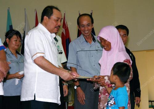 DATUK HAJIJI NOOR