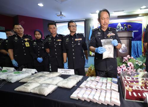 DATUK JAUTEH DIKUN