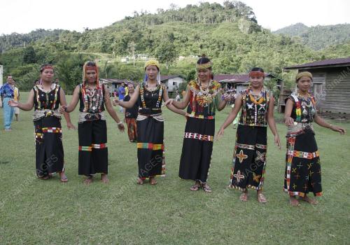SUKU KAUM MURUT SABAHH