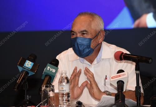 DATUK DR YUSOF YACOB
