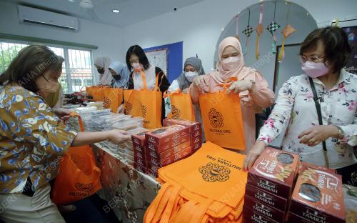 DATUK SERI JULIAH SALAG