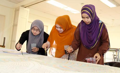 SB01_09062016_BATIK_BAYU