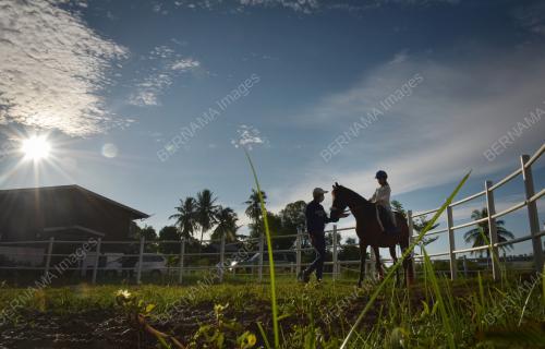 SB01_09082021_RIADAH_BERKUDA