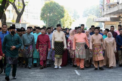 TUN JUHAR MAHIRUDDIN