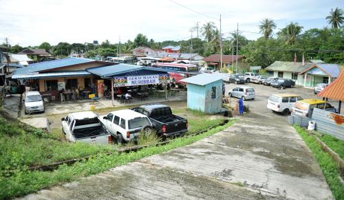 SB01_10012013_PEKAN_MENUMBOK