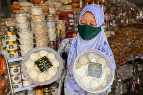 BISKUT DAN KUIH RAYA