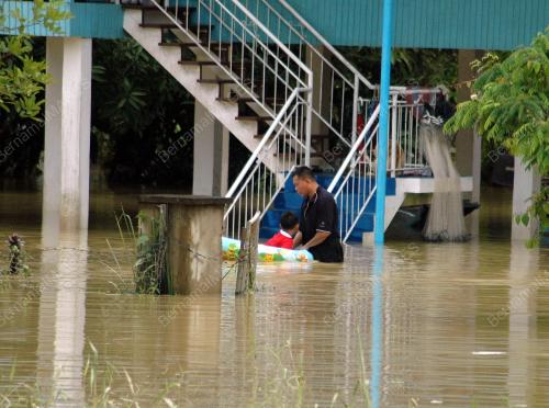 BANJIR KILAT