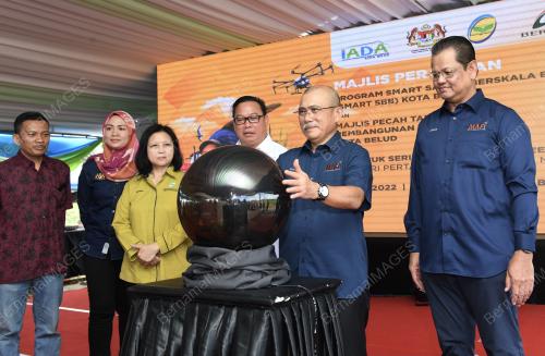 DATUK SERI DR RONALD KIANDEE