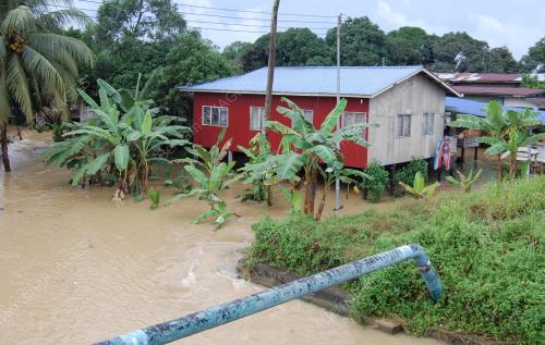 SB01_14012015_BANJIR