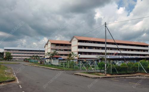SB01_14022011_BANGUNAN