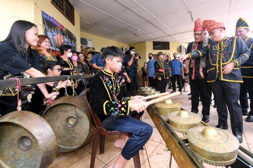 DATUK SERI HAMZAH ZAINUDIN