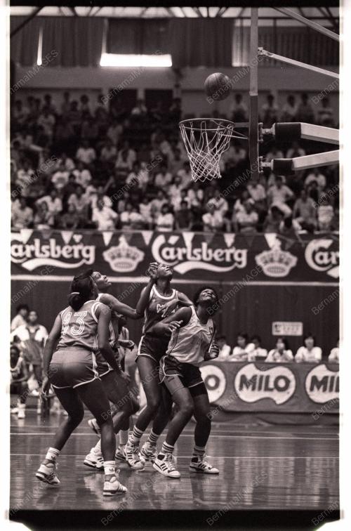 WOMEN BASKETBALL