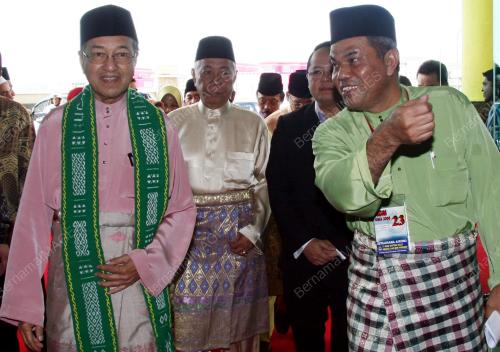 TUN MAHATHIR MOHAMAD