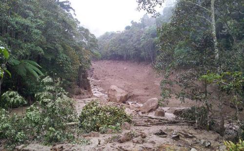 SB01_15062015_BANJIR