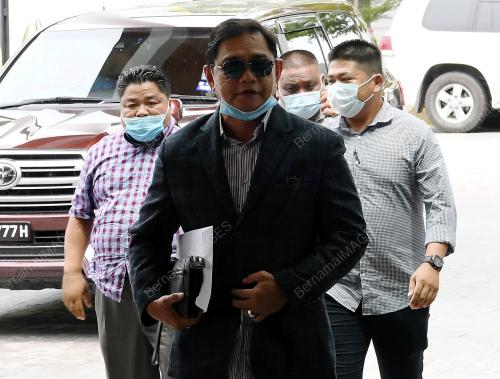 DATUK JAMES RATIB