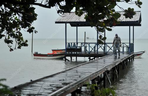HUJAN LEBAT DAN ANGIN KENCANG