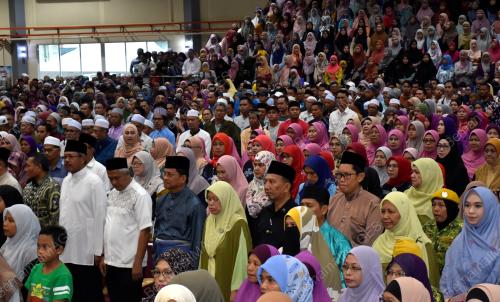 DATUK JAUJAN SAMBAKONG