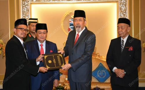TUN JUHAR MAHIRUDDIN