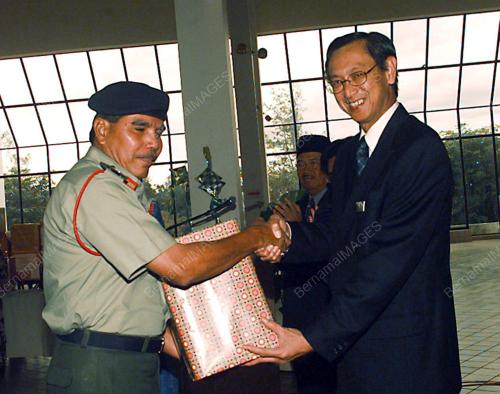 SB01_17022016_CHONG_KAH_KIAT