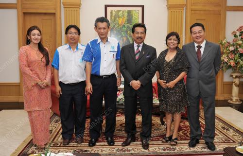 SB01_17042012_KUNJUNGAN