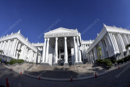 KEPUTUSAN PEMBUBARAN DEWAN UNDANGAN NEGERI SABAH