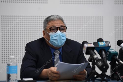 DATUK KADZIM M YAHYA