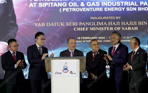 DATUK SERI HAJIJI NOOR