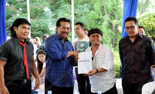 SB01_19012013_ARTIS_SABAH