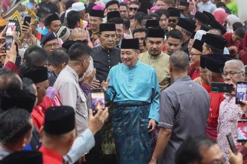DATUK SERI HAJIJI NOOR