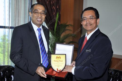 SB01_19062013_SALLEH