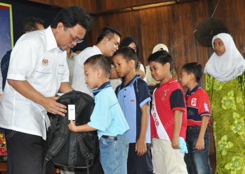 MOHD SHAFIE APDAL