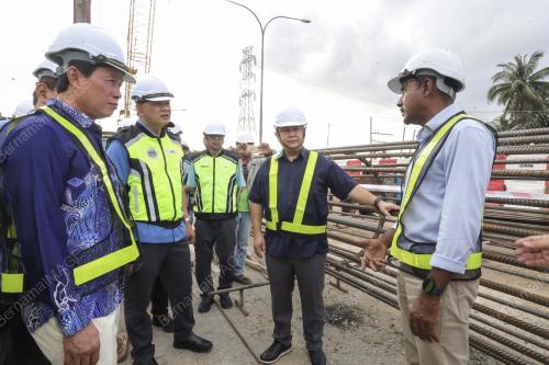 DATUK SERI ALEXANDER NANTA LINGGI