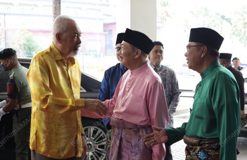 TUN JUHAR MAHIRUDDIN