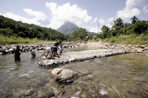 JAMBATAN KAMPUNG TAMBATUON